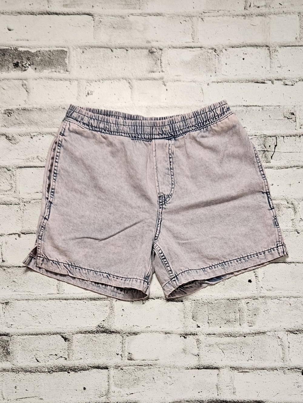 H&M Acid Wash Denim Shorts Elastic Waist Pink Beige Size M Casual